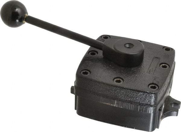 Parker - 1/2" NPT Mechanically Operated Air Valve - 4-Way, 3 Position, Hand Throttle-Manual Return, 6.2 CV Rate, 150 Max psi & 160°F Max Temp - Exact Tool & Supply