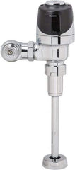 Sloan Valve Co. - 3/4" Spud Coupling, 3/4" Pipe, Urinal Automatic Flush Valve - Handle Opening, 1 Gal per Flush, Plastic Cover, Powered by 4 AA Batteries - Exact Tool & Supply