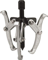 Value Collection - 1-1/2" to 3" Spread, 3 Ton Capacity, Gear Puller - 60mm Reach, For Bearings, Gears & Pulleys - Exact Tool & Supply