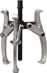 Value Collection - 2-1/2" to 6" Spread, 7-1/2 Ton Capacity, Gear Puller - 120mm Reach, For Bearings, Gears & Pulleys - Exact Tool & Supply