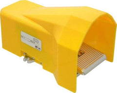 ARO/Ingersoll-Rand - 1/4" NPT Foot Actuated Mechanical Air Valve - Foot Control, 0.7 CV Rate - Exact Tool & Supply
