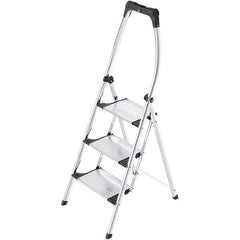 Hailo - 3 Steps, 4' 8" High, EN14183 Rating, Aluminum Step Ladder - 330 Lb Capacity, 21-17/64" Base Width - Exact Tool & Supply