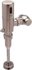 Zurn - 3/4" Spud Coupling, 1" Pipe, Urinal Automatic Flush Valve - Single Flush, 0.125 Gal per Flush, Chrome Cover, Powered by 4 AA Batteries - Exact Tool & Supply
