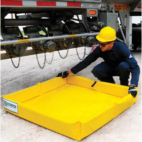 UltraTech - 75 Gal 18 oz PVC Containment Berm, Mini-Foam Wall - 1/2' High x 6' Wide x 4" Long - Exact Tool & Supply