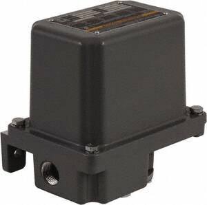 Square D - 1, 7, 9 and 3R NEMA Rated, 20 to 40 psi, Electromechanical Pressure and Level Switch - Adjustable Pressure, 575 VAC, L1-T1, L2-T2 Terminal, For Use with Square D Pumptrol - Exact Tool & Supply