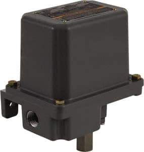 Square D - 7 and 9 NEMA Rated, SPDT, 90 to 2,900 psi, Electromechanical Pressure and Level Switch - Adjustable Pressure, 120 VAC at 6 Amp, 125 VDC at 0.22 Amp, 240 VAC at 3 Amp, 250 VDC at 0.27 Amp, 1/4 Inch Connector, Screw Terminal, For Use with 9012G - Exact Tool & Supply
