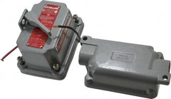 Hubbell Killark - 20 Amp, 120 V, SP Tumbler Switch - Exact Tool & Supply