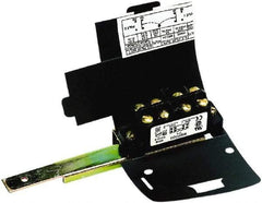 Square D - Contactor Electrical Interlock - For Use with Class 8539/8739 Type SB/SC/SD/SE/SF/SG Contactor and Class 9422 Type RN/RP/RR/RT Contactor - Exact Tool & Supply
