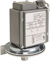 Square D - 4, 13 and 4X NEMA Rated, SPDT, 0.2 to 10 psi, Vacuum Switch Pressure and Level Switch - Adjustable Pressure, 120 VAC, 125 VDC, 240 VAC, 250 VDC, Screw Terminal - Exact Tool & Supply