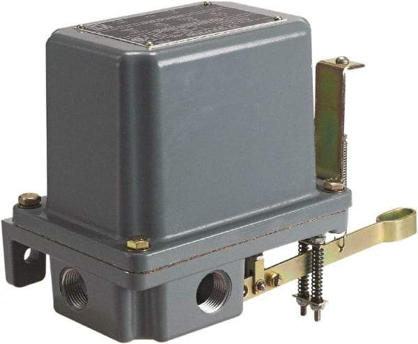 Square D - 7 and 9 NEMA Rated, DPST-DB, Float Switch Pressure and Level Switch - 575 VAC, Line-Load-Load-Line Terminal - Exact Tool & Supply