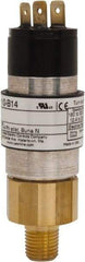 United Electric Controls - 8,000 Max psi, Compact Cylindral Pressure Switch - 1/4 Thread - Exact Tool & Supply