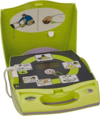 Zoll - Adult Pad Defibrillator - Lithium 123 Battery Included, Includes Nylon Carrying Case - Exact Tool & Supply