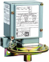 Square D - 4, 13 and 4X NEMA Rated, SPDT-DB, 0.2 to 10 psig, Electromechanical Pressure and Level Switch - Exact Tool & Supply