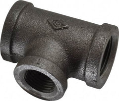 B&K Mueller - Size 3/4 x 1/2", Class 150, Malleable Iron Black Pipe Reducing Tee - 150 psi, Threaded End Connection - Exact Tool & Supply