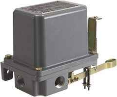Square D - 7 and 9 NEMA Rated, DPST-DB, Float Switch Pressure and Level Switch - 575 VAC, Line-Load-Load-Line Terminal - Exact Tool & Supply