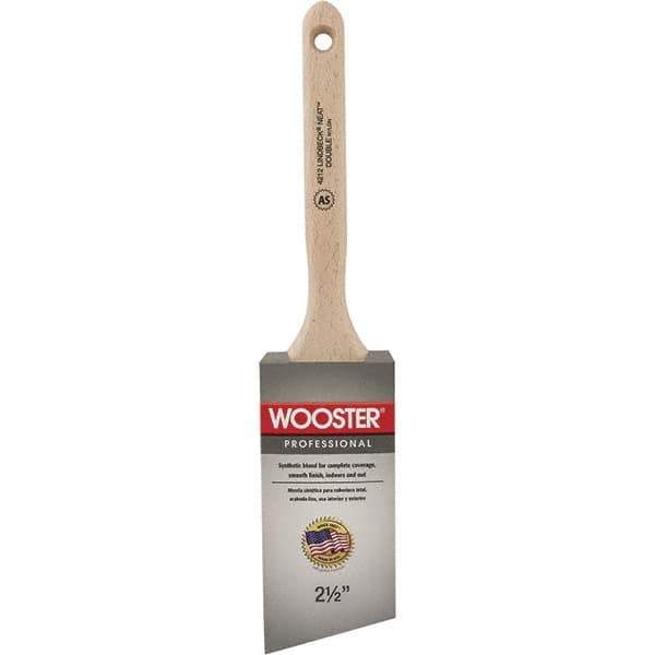 Wooster Brush - 2-1/2" Angled Synthetic Sash Brush - 2-15/16" Bristle Length, 7-7/8" Poly Foam Fluted Handle - Exact Tool & Supply