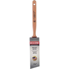 Wooster Brush - 1-1/2" Angled Synthetic Sash Brush - 2-7/16" Bristle Length, 7-7/8" Poly Foam Fluted Handle - Exact Tool & Supply