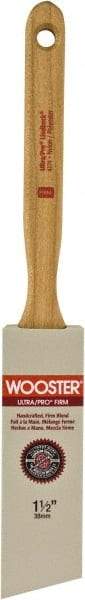 Wooster Brush - 1-1/2" Angled Nylon/Polyester Sash Brush - 2-7/16" Bristle Length, 7.88" Maple Fluted Handle - Exact Tool & Supply