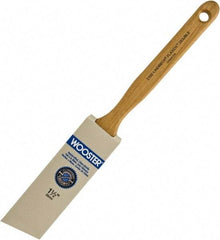 Wooster Brush - 1-1/2" Angled Hog Sash Brush - 2-7/16" Bristle Length, 7-7/8" Maple Fluted Handle - Exact Tool & Supply