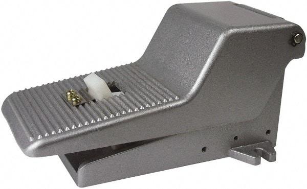 PRO-SOURCE - 1/4" NPT Manual Mechanical Valve - 5-Way, 2 Position, Foot Pedal/Manual, 0.65 CV Rate & 127.98 Max psi - Exact Tool & Supply