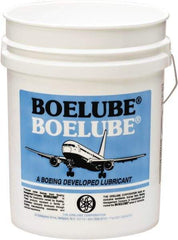 Boelube - BoeLube, 5 Gal Pail Cutting Fluid - Liquid, For Grinding, Sawing, Stamping, Near Dry Machining (NDM) - Exact Tool & Supply