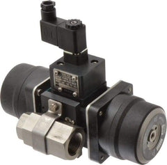 Gemini Valve - 3/4" Pipe, 720 psi WOG Rating Stainless Steel Pneumatic Spring Return with Solenoid Actuated Ball Valve - Reinforced PTFE Seal, Standard Port, Threaded (NPT) End Connection - Exact Tool & Supply