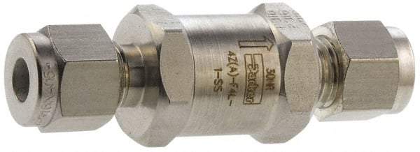 Parker - 6,000 Max psi, 3/8" Pipe, Stainless Steel Instrumentation Filter - Micro Rating 1, 316 Grade, Viton Seal - Exact Tool & Supply
