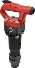 Universal Tool - 2,300 BPM, 3 Inch Long Stroke, Pneumatic Chipping Hammer - 26 CFM Air Consumption, 3/8 NPT Inlet - Exact Tool & Supply
