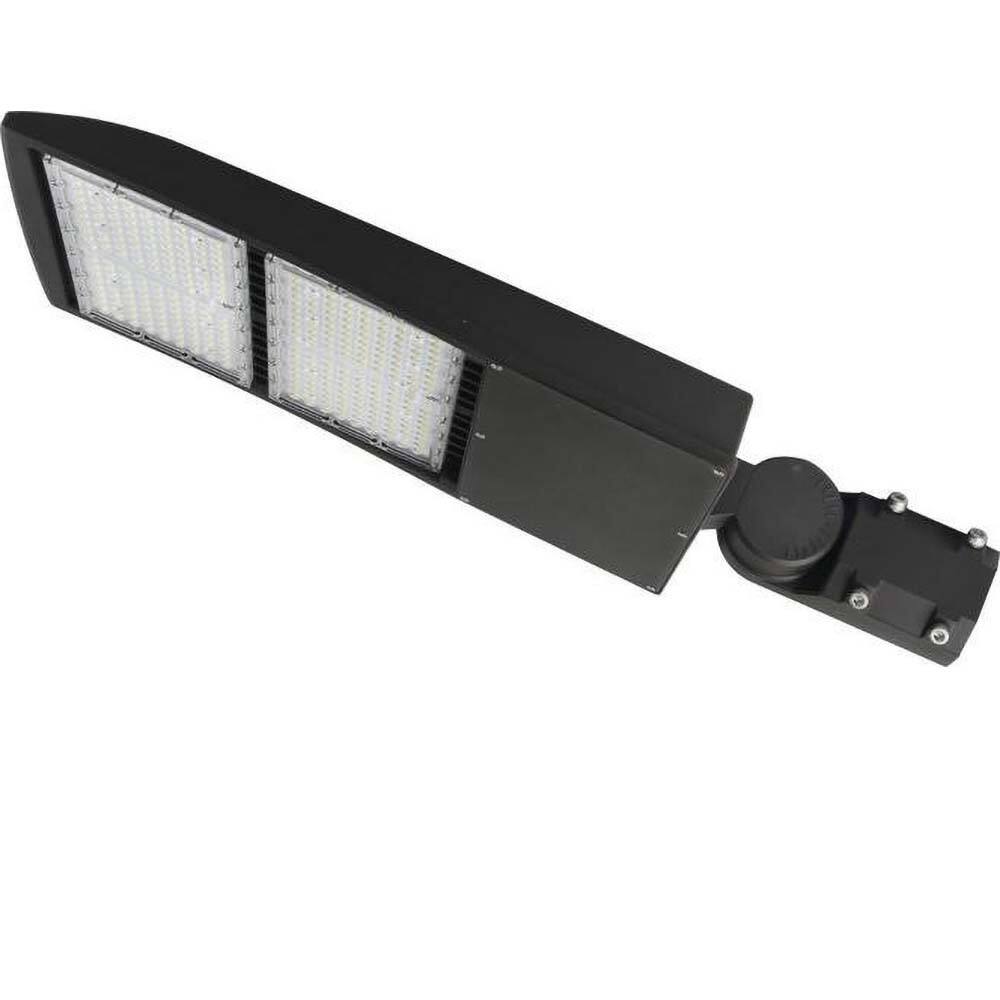 Metro LED - Parking Lot & Roadway Lights; Fixture Type: Roadway Light ; Lamp Type: LED ; Lens Material: Polycarbonate ; Lamp Base Type: Integrated LED ; Mounting Type: Slipfitter ; Voltage: 100-277V - Exact Tool & Supply