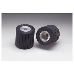 ‎3M Rubber Slotted Expander Wheel 77722 3″ × 3″ 5/8-11 Internal - Exact Tool & Supply